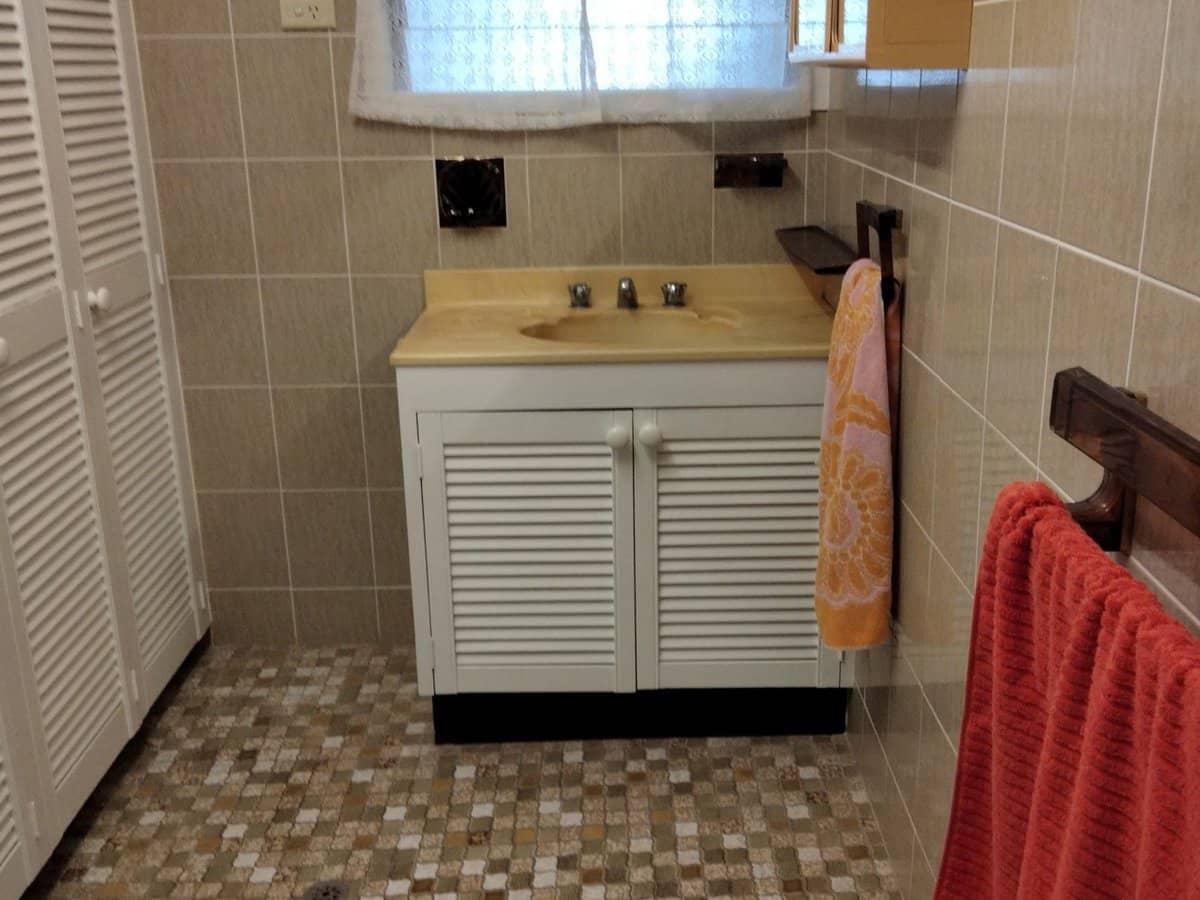 6 Mosch Place, Mooroobool - Thumbnail 14