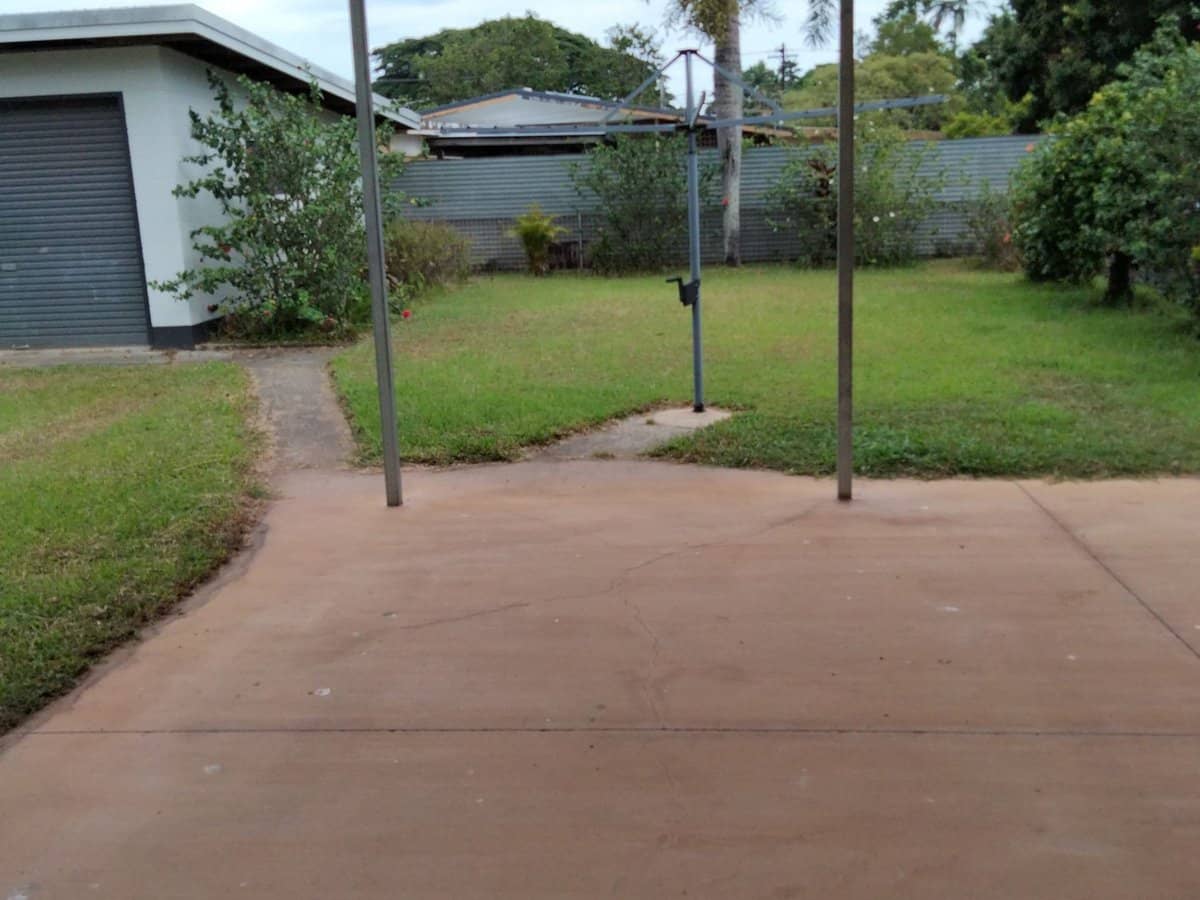 6 Mosch Place, Mooroobool - Thumbnail 15