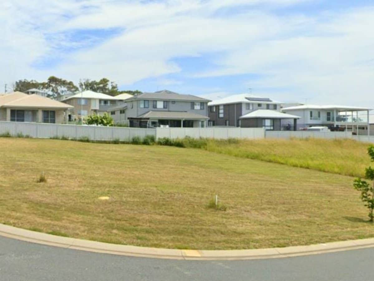 37 Shores Crescent, Diamond Beach - Thumbnail 1
