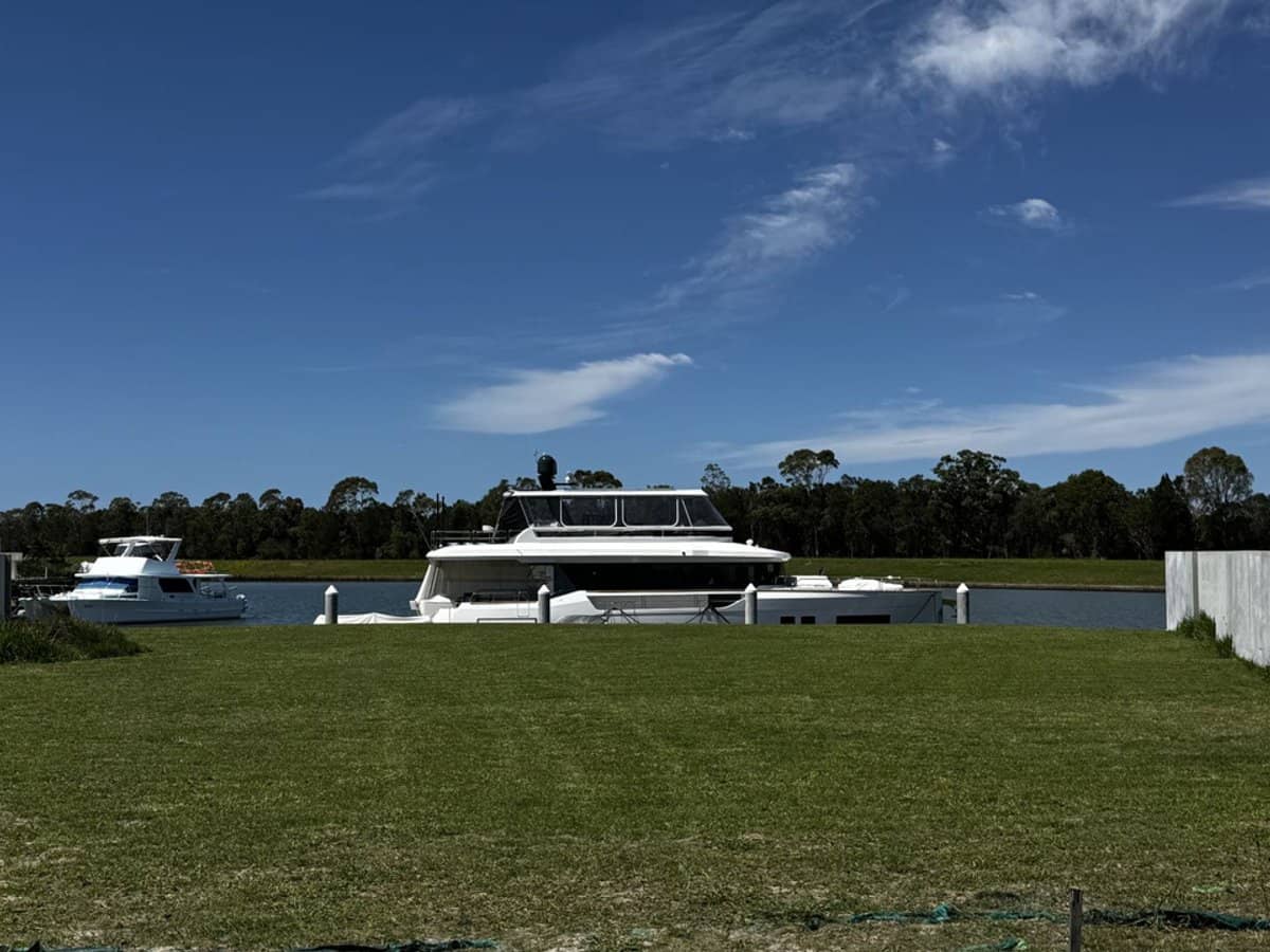 289/96 Paradise Parade, Jacobs Well - Thumbnail 3