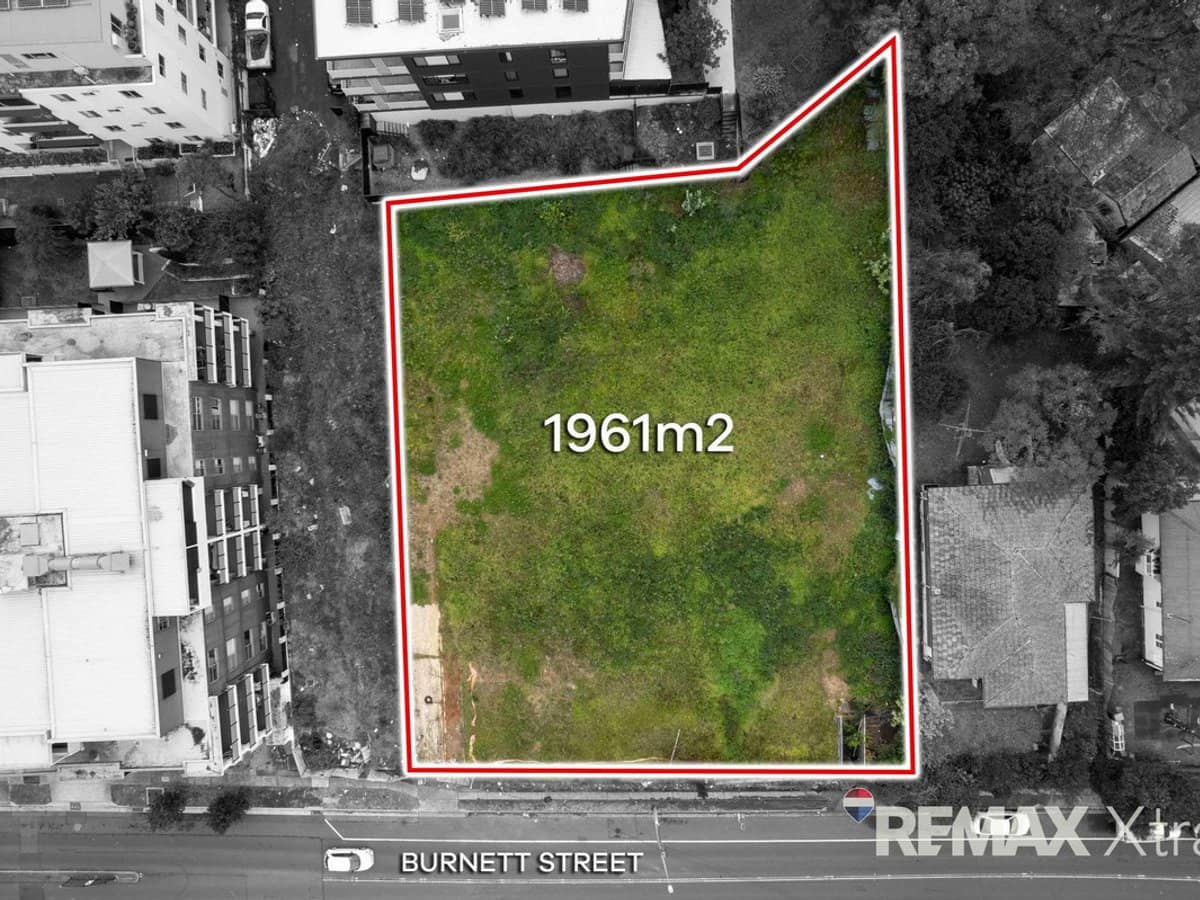 212-214 Burnett Street, Mays Hill - Thumbnail 1