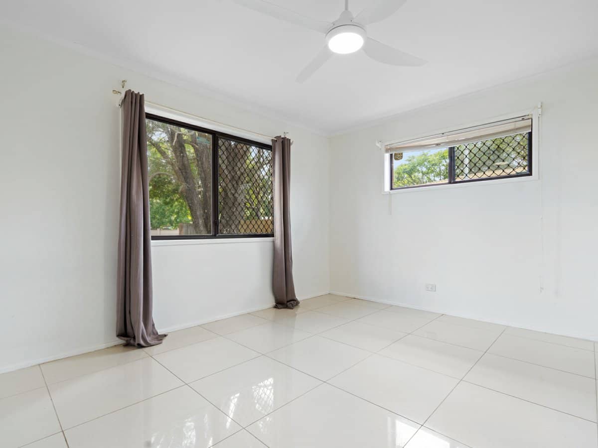 27 Headland Street, SUNNYBANK - Thumbnail 9