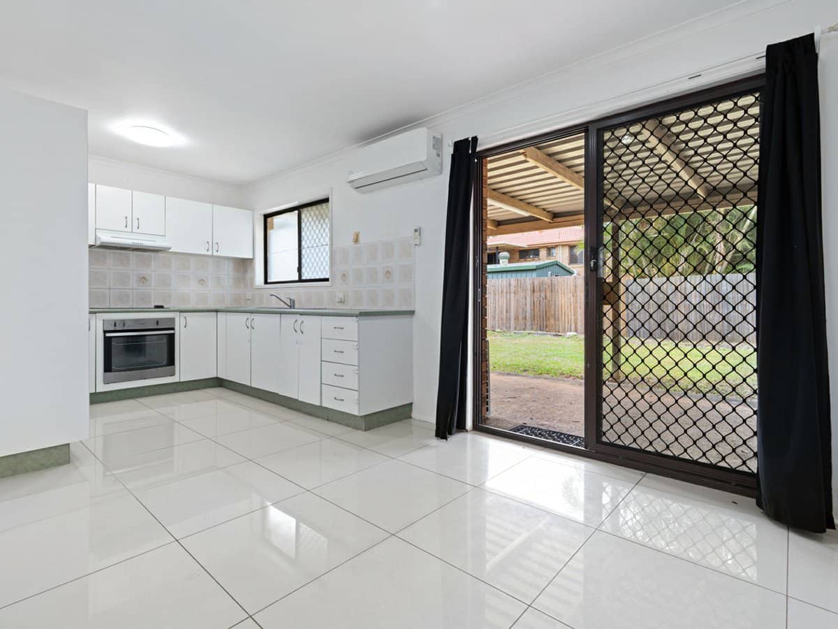 27 Headland Street, SUNNYBANK - Thumbnail 13