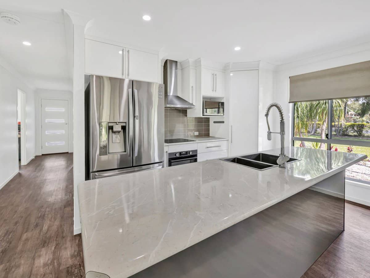 102 Miran Khan Drive, Armstrong Beach - Thumbnail 7