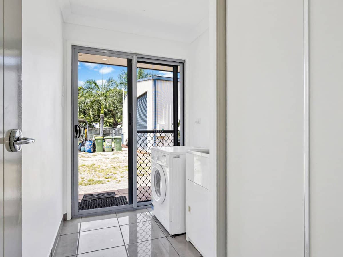 102 Miran Khan Drive, Armstrong Beach - Thumbnail 16