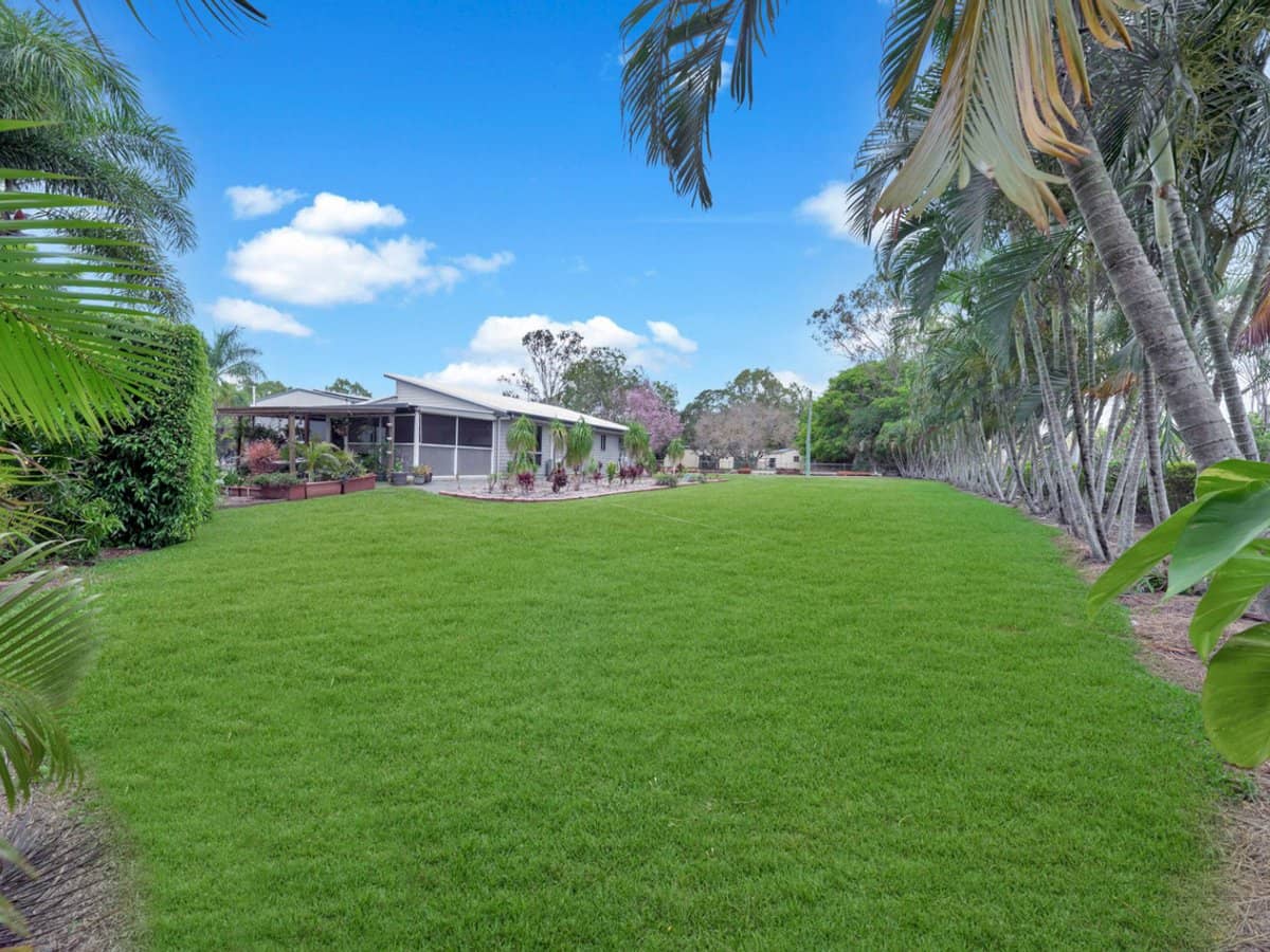 102 Miran Khan Drive, Armstrong Beach - Thumbnail 24