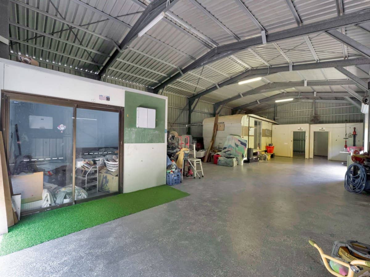 102 Miran Khan Drive, Armstrong Beach - Thumbnail 27