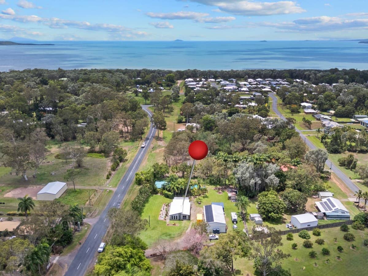 102 Miran Khan Drive, Armstrong Beach - Thumbnail 34