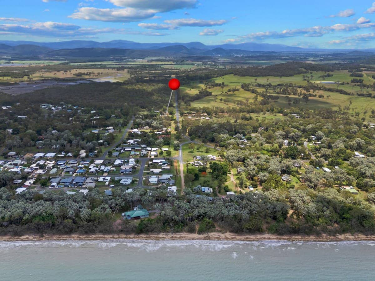 102 Miran Khan Drive, Armstrong Beach - Thumbnail 35