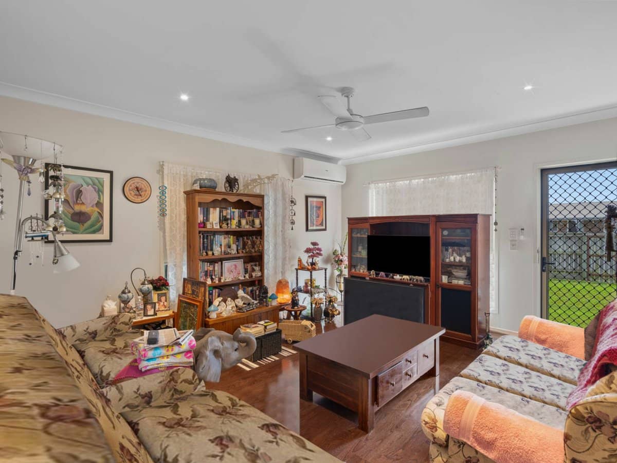 38 Argyle Street, REDBANK PLAINS - Thumbnail 3