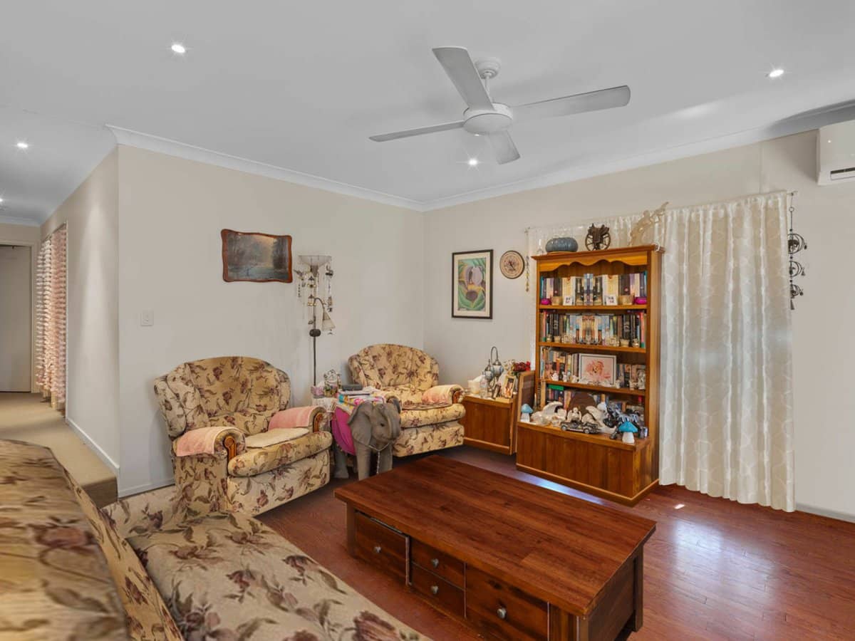 38 Argyle Street, REDBANK PLAINS - Thumbnail 4