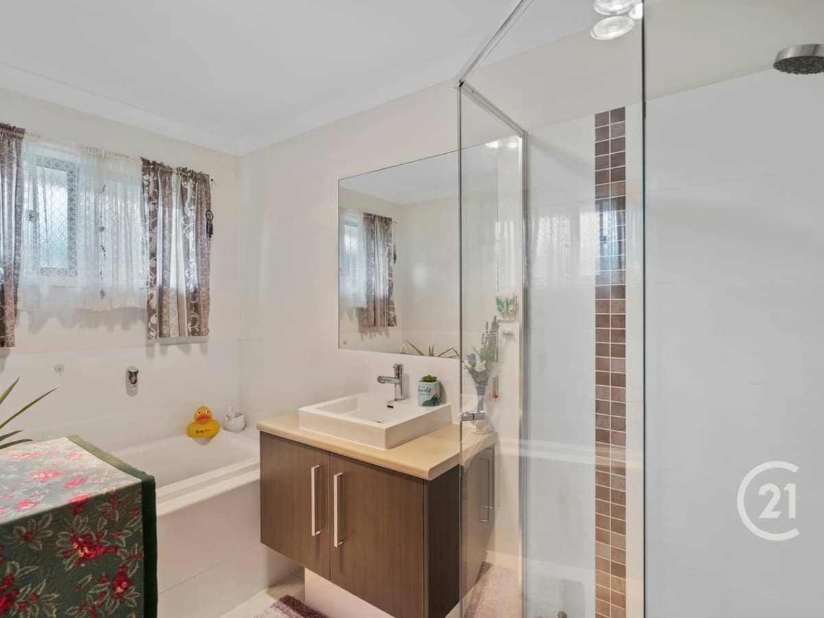 38 Argyle Street, REDBANK PLAINS - Thumbnail 12