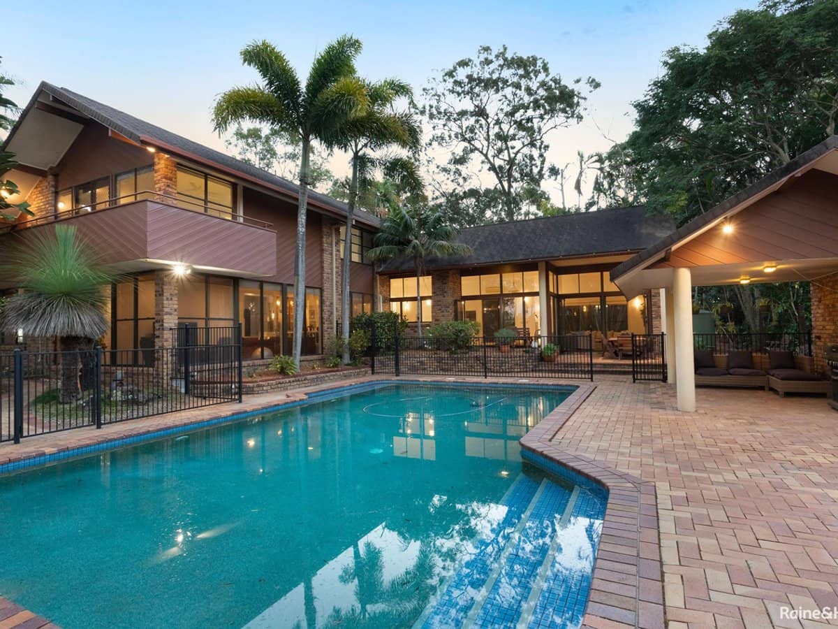 8 Pipers Point, ROBINA - Thumbnail 1