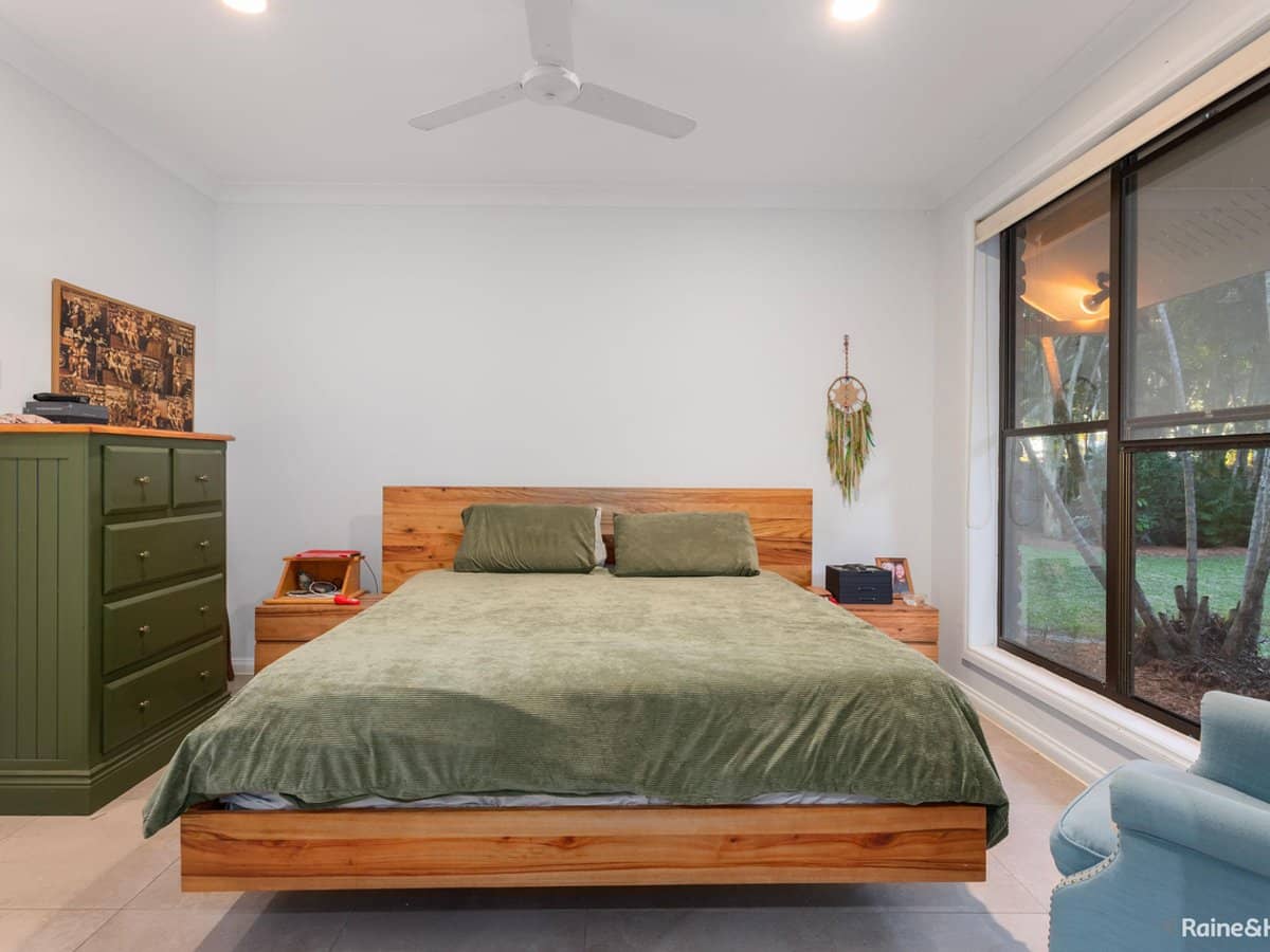 8 Pipers Point, ROBINA - Thumbnail 17