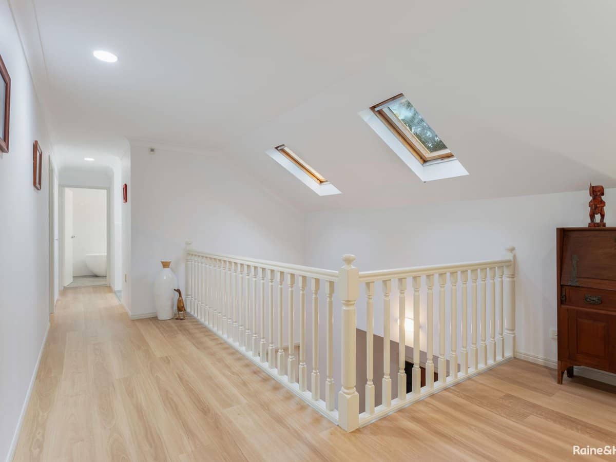 8 Pipers Point, ROBINA - Thumbnail 20