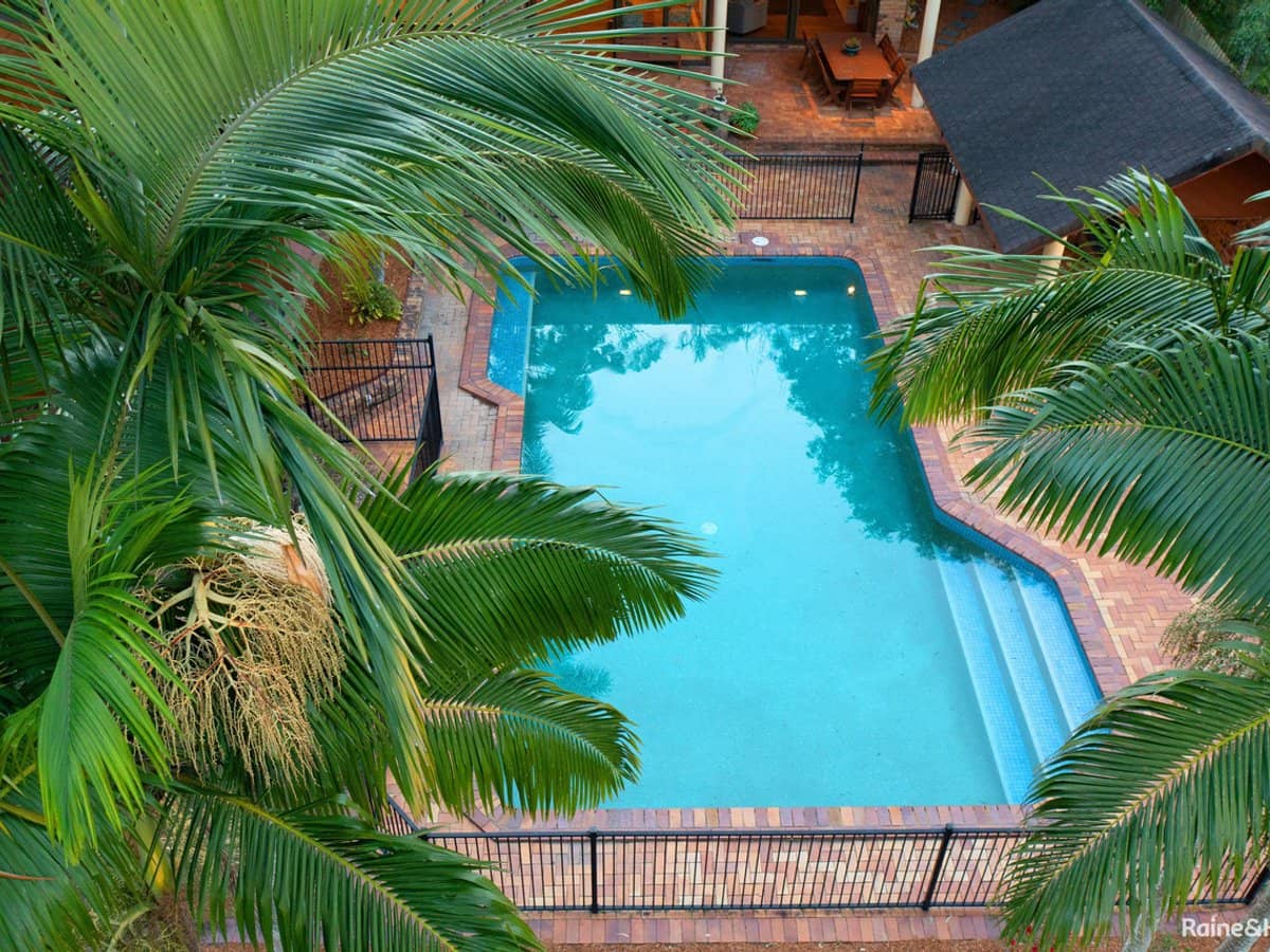 8 Pipers Point, ROBINA - Thumbnail 34