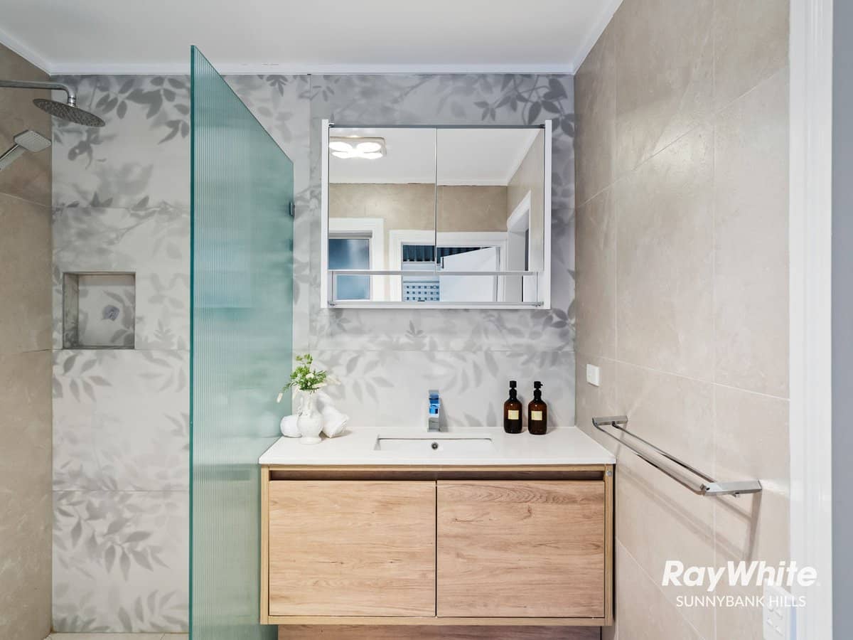 335 Swann Road, St Lucia - Thumbnail 19