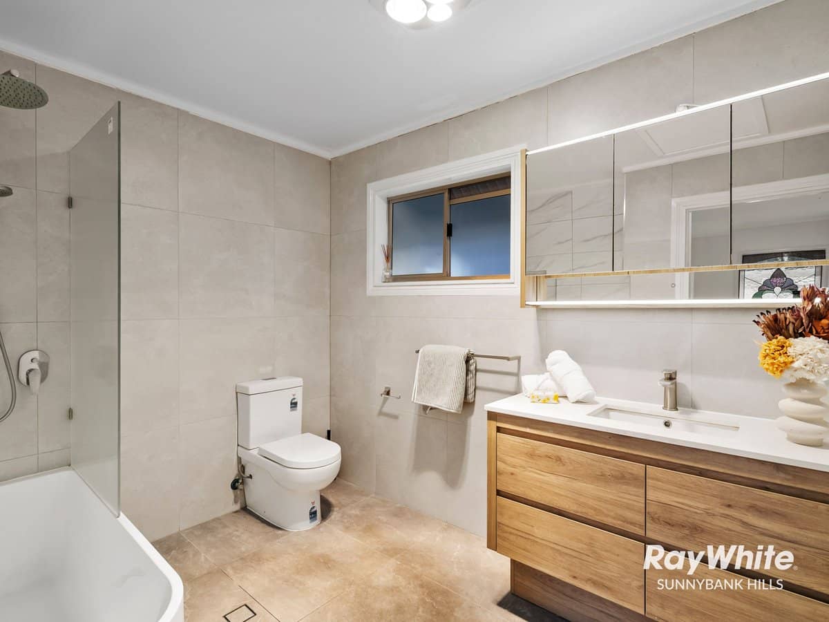 335 Swann Road, St Lucia - Thumbnail 23