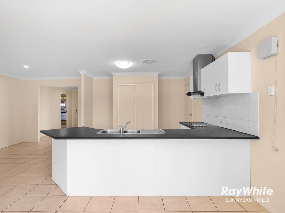 14 Greta Court, Camira - Thumbnail 4