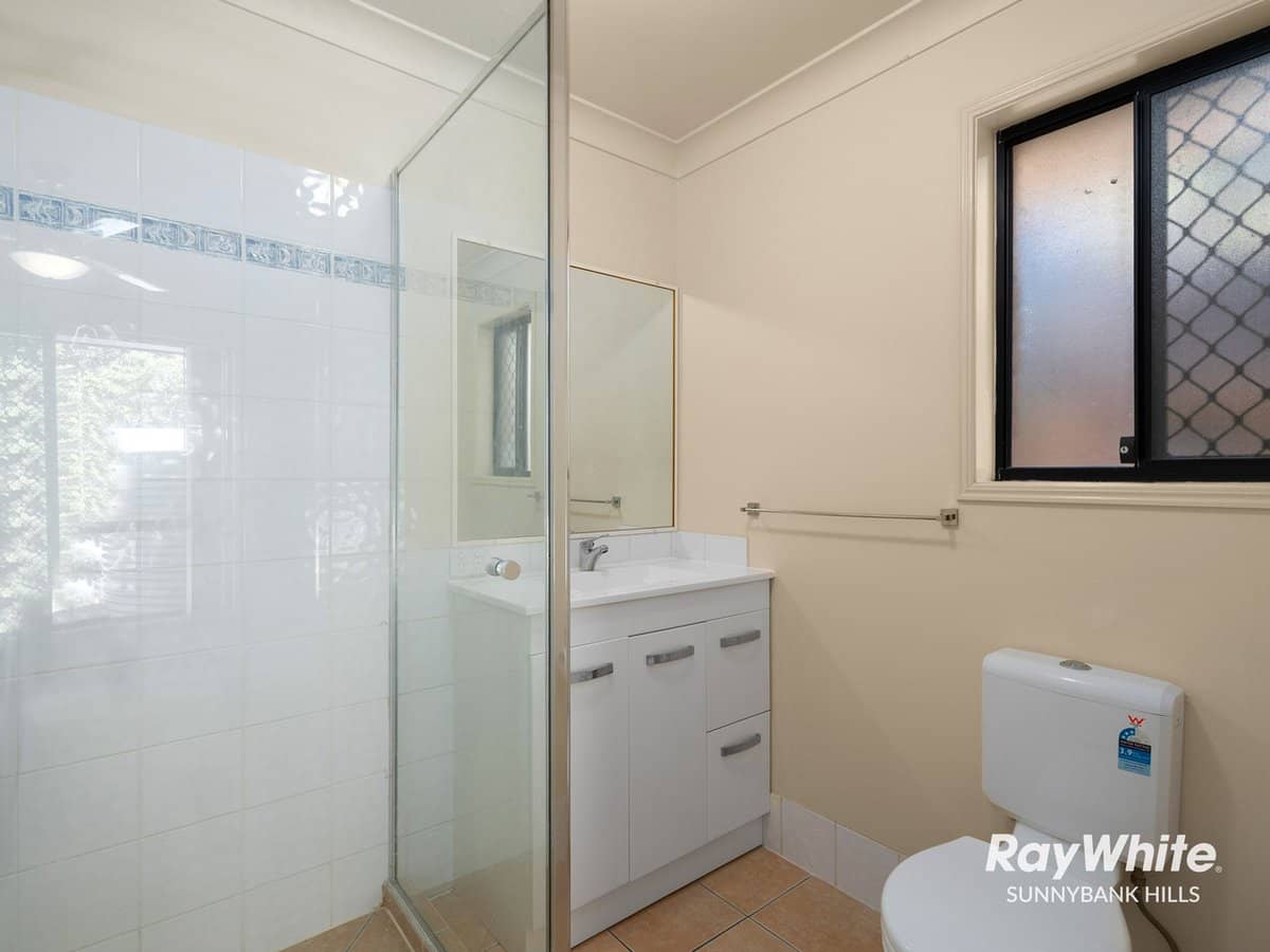 14 Greta Court, Camira - Thumbnail 12