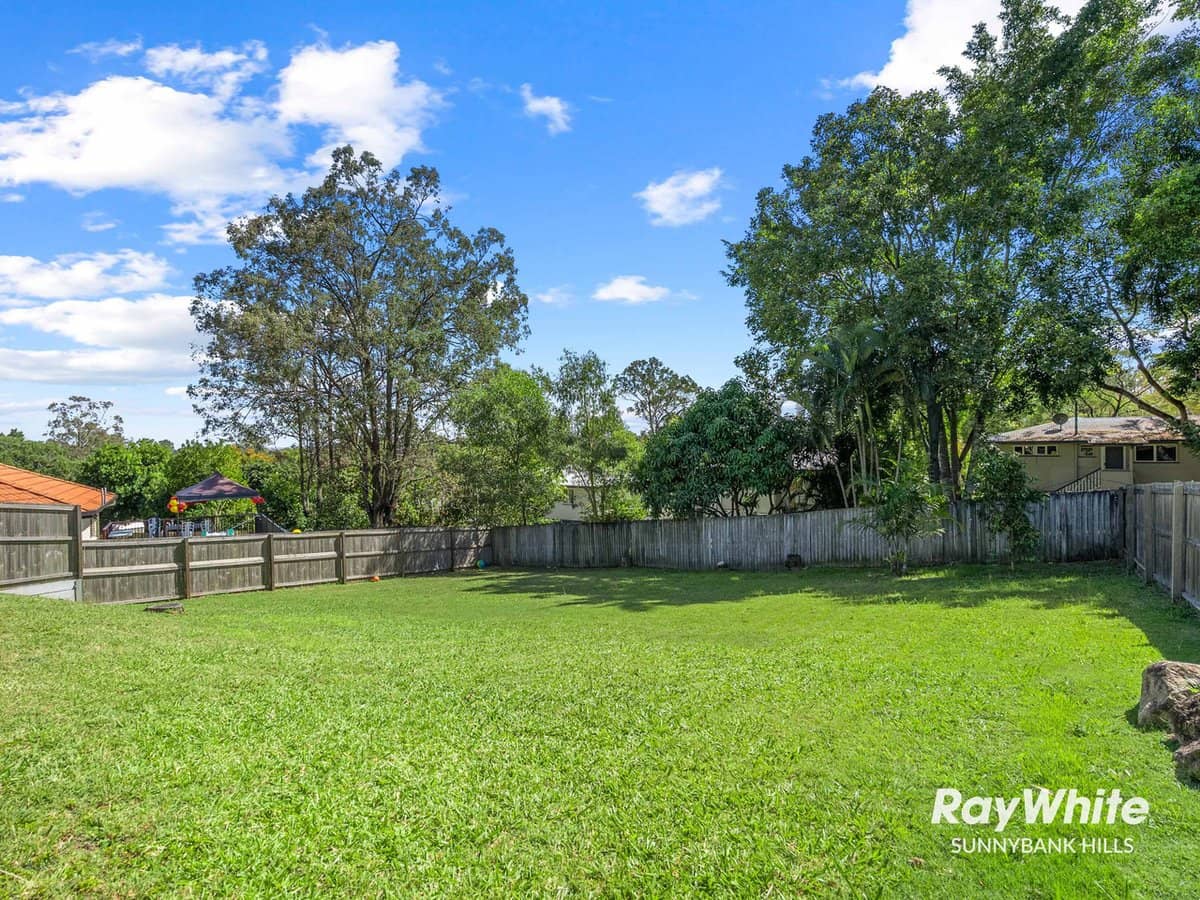 14 Greta Court, Camira - Thumbnail 17