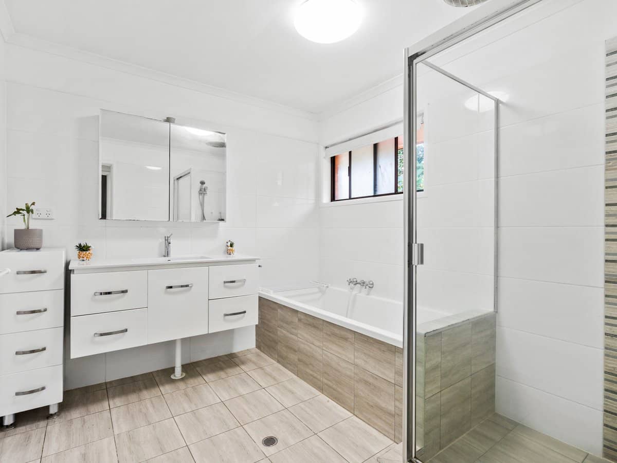 2 Erasmus Street, CORNUBIA - Thumbnail 5