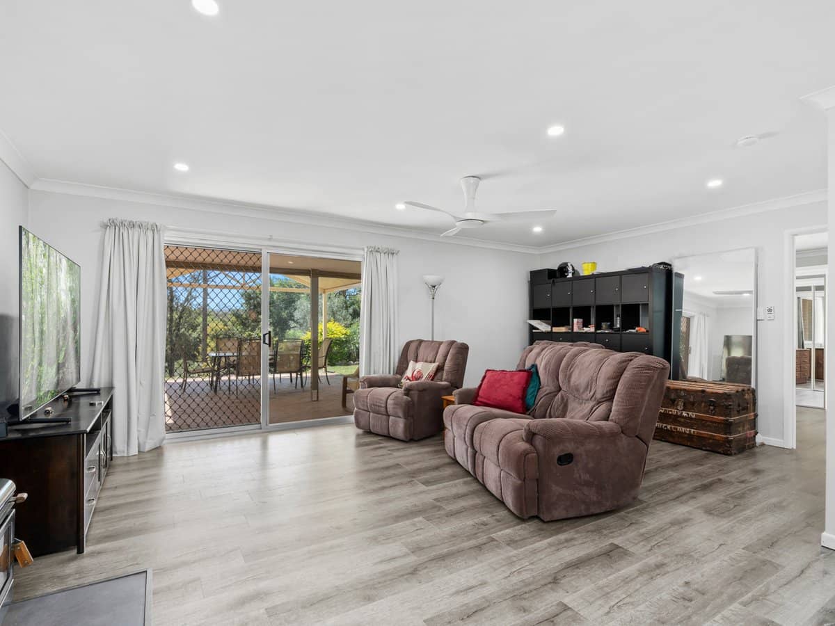 204 Carbrook Road, CORNUBIA - Thumbnail 8