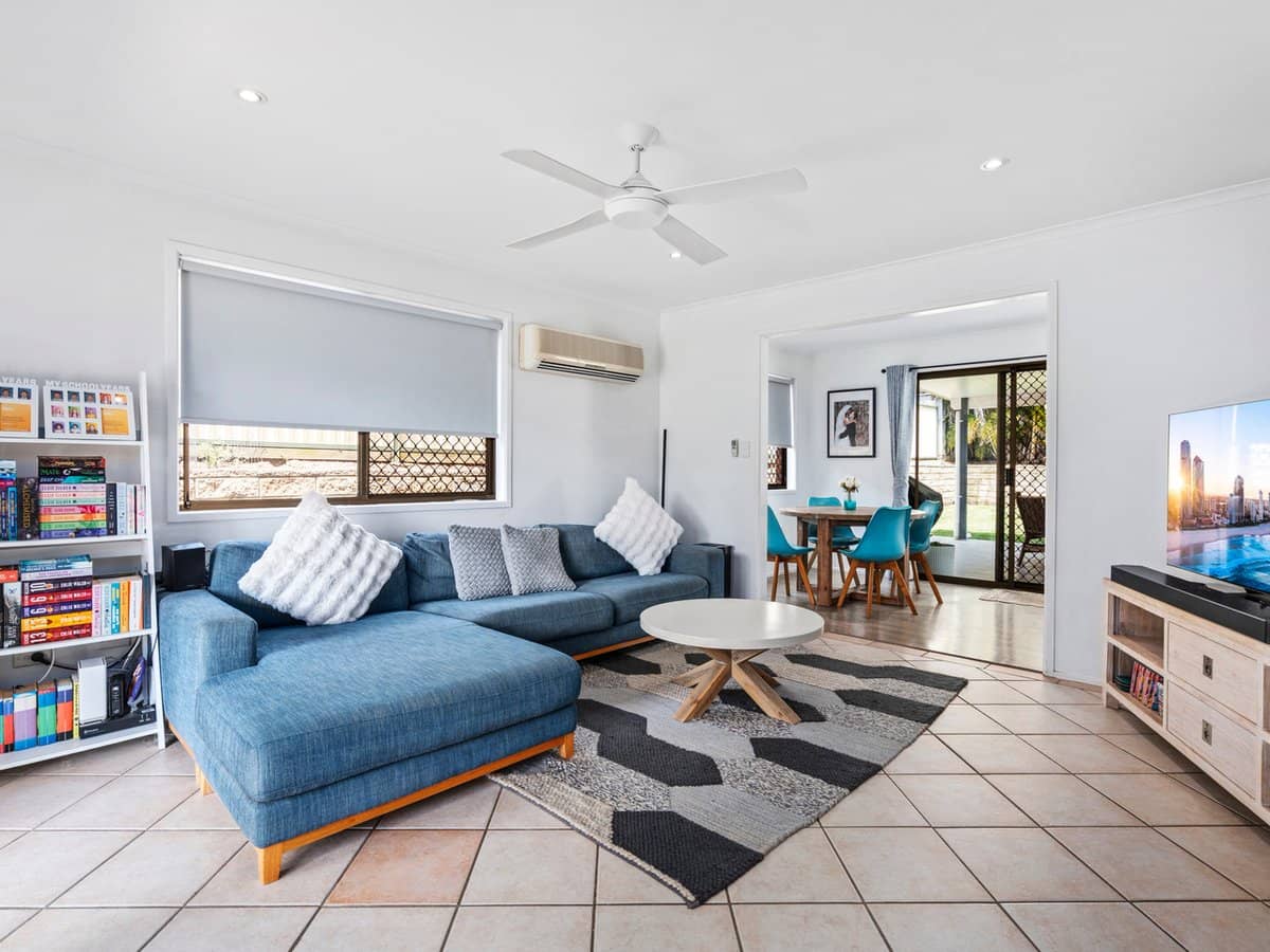 29 Jardine Drive, SPRINGWOOD - Thumbnail 2