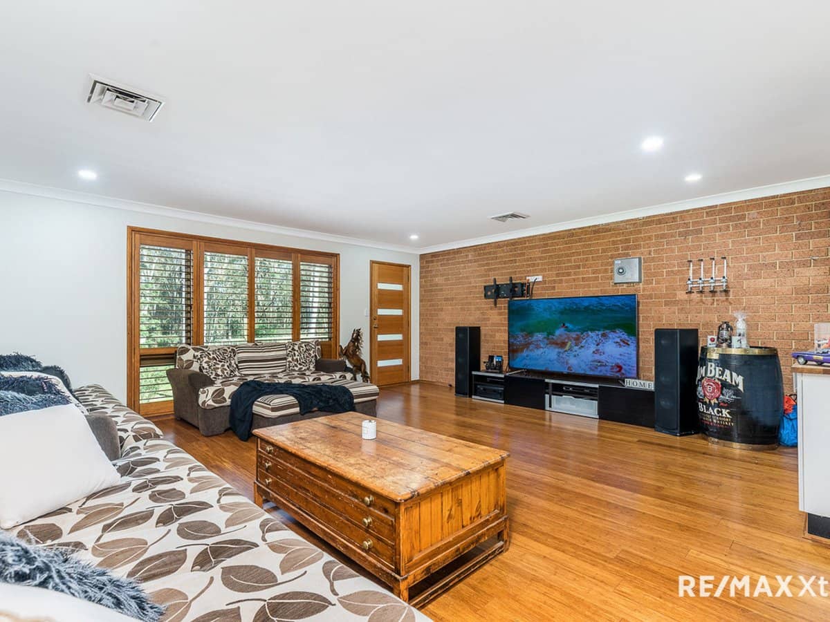 1 & 7 Kenmare Road, LONDONDERRY - Thumbnail 3