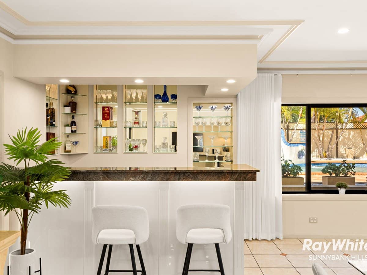 56 Poinciana Crescent, Stretton - Thumbnail 14