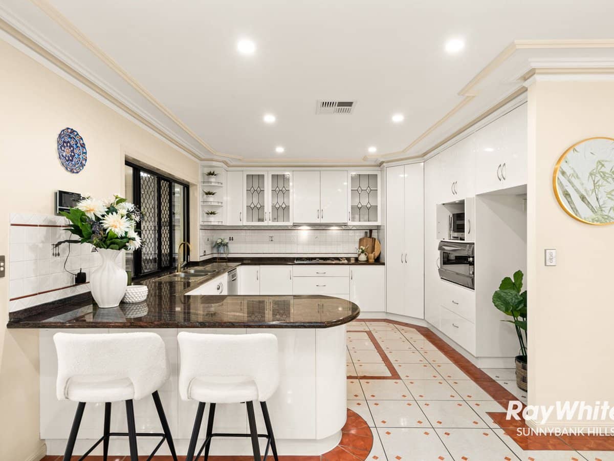 56 Poinciana Crescent, Stretton - Thumbnail 15