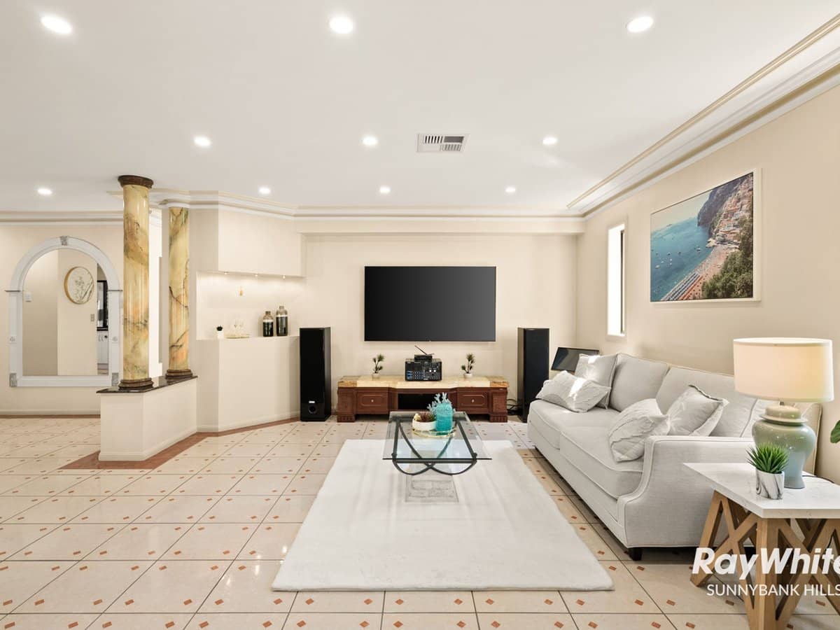 56 Poinciana Crescent, Stretton - Thumbnail 17