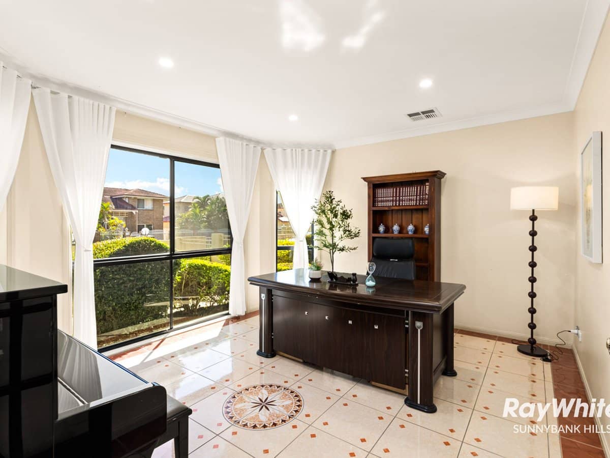 56 Poinciana Crescent, Stretton - Thumbnail 19