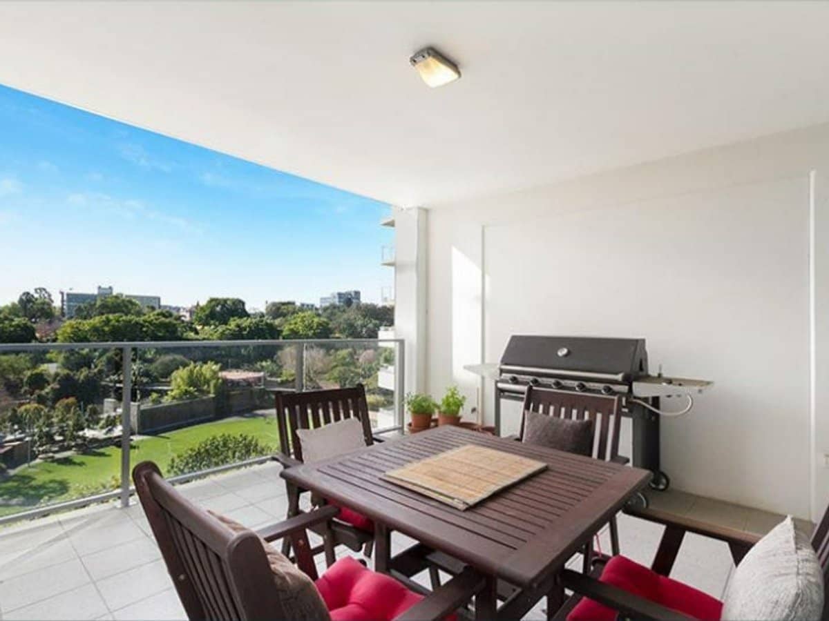 3 Parkland Boulevard, BRISBANE CITY - Thumbnail 5