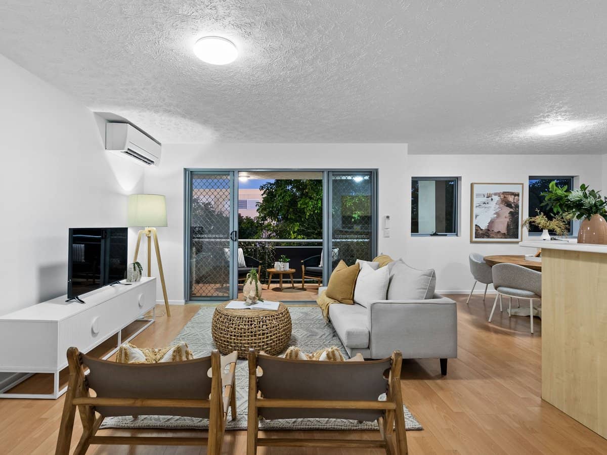 280 Grand Avenue, Forest Lake - Thumbnail 3