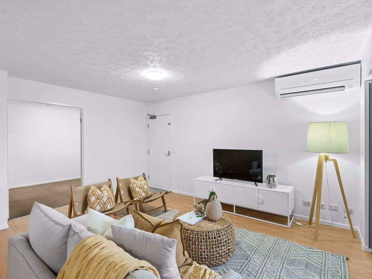 280 Grand Avenue, Forest Lake - Thumbnail 4