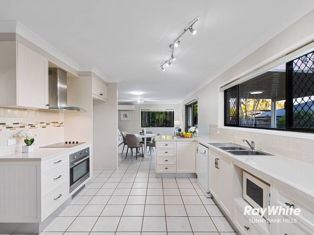 19 Pineneedle Place, Sunnybank Hills - Thumbnail 7