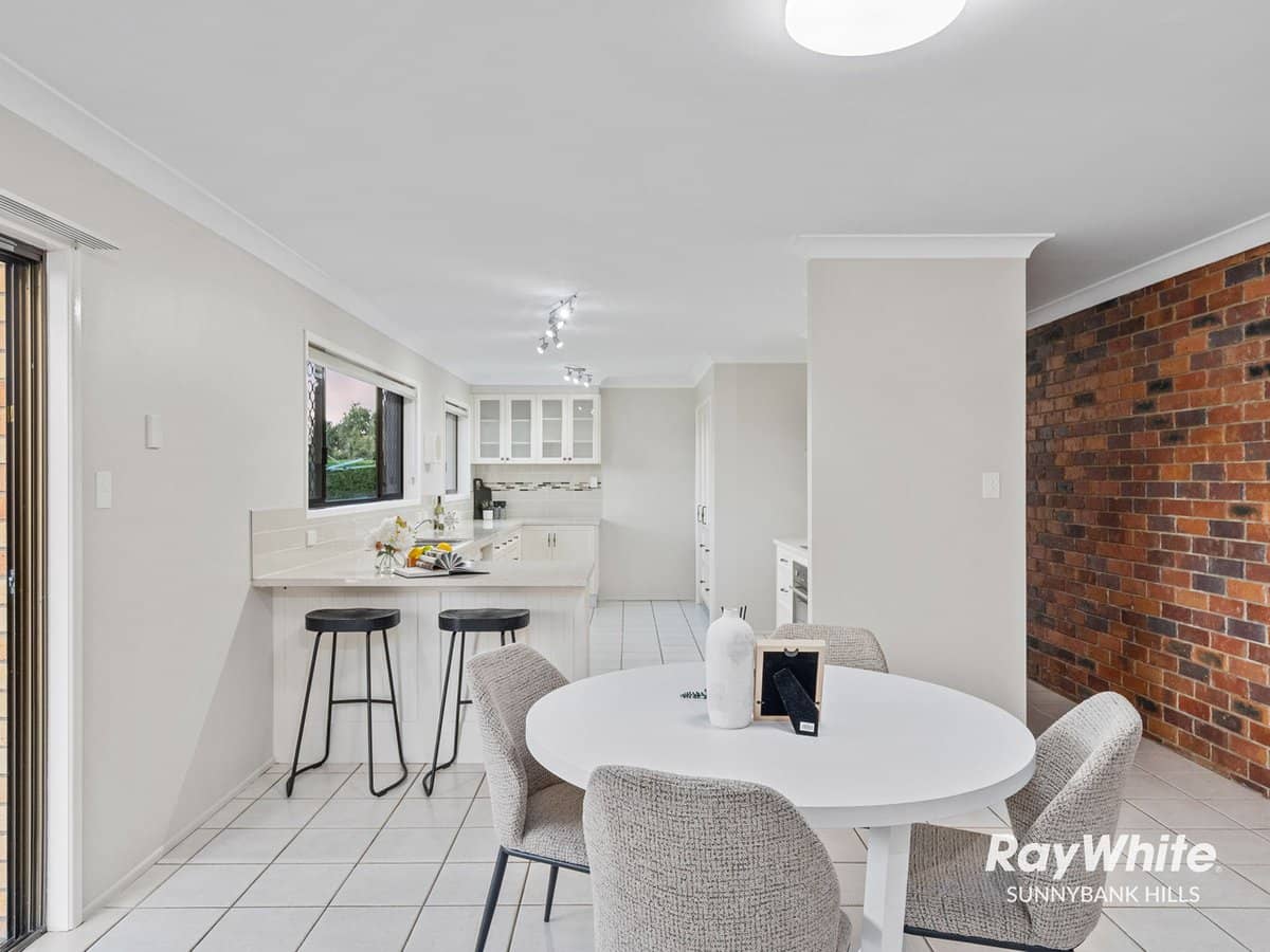 19 Pineneedle Place, Sunnybank Hills - Thumbnail 8