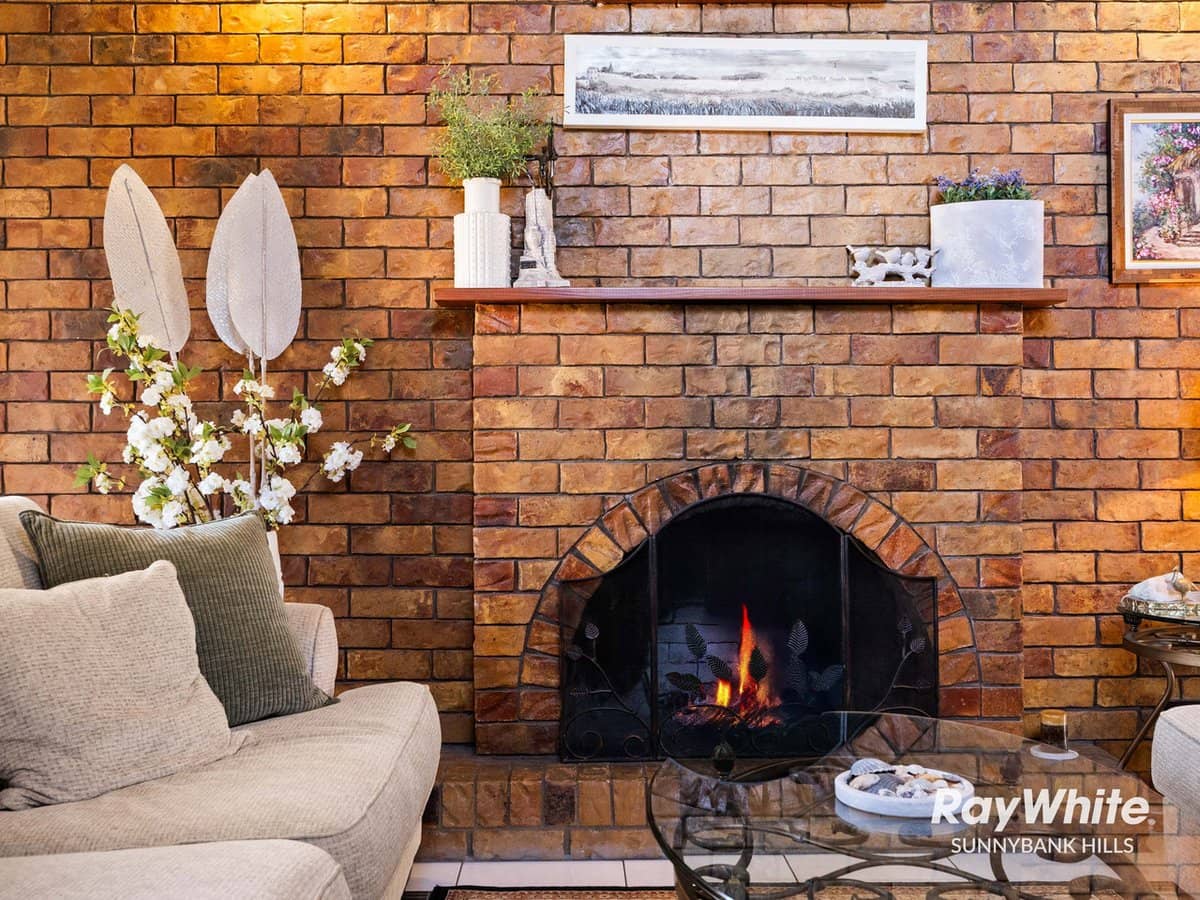 14 Alabaster Place, Sunnybank Hills - Thumbnail 2