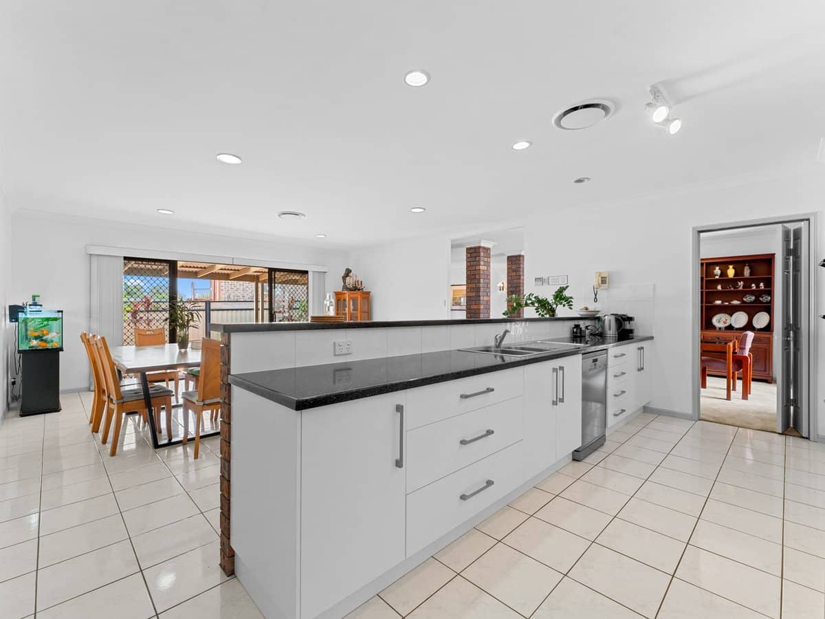 34 Boorala Crescent, Eight Mile Plains - Thumbnail 8