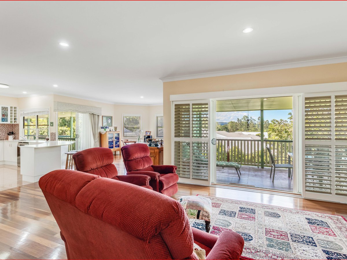 18 Chalmers Court, SAMFORD VILLAGE - Thumbnail 6