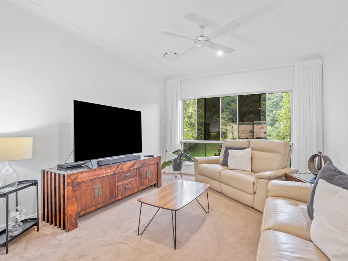 93 Green Valley Way, PIGGABEEN - Thumbnail 12