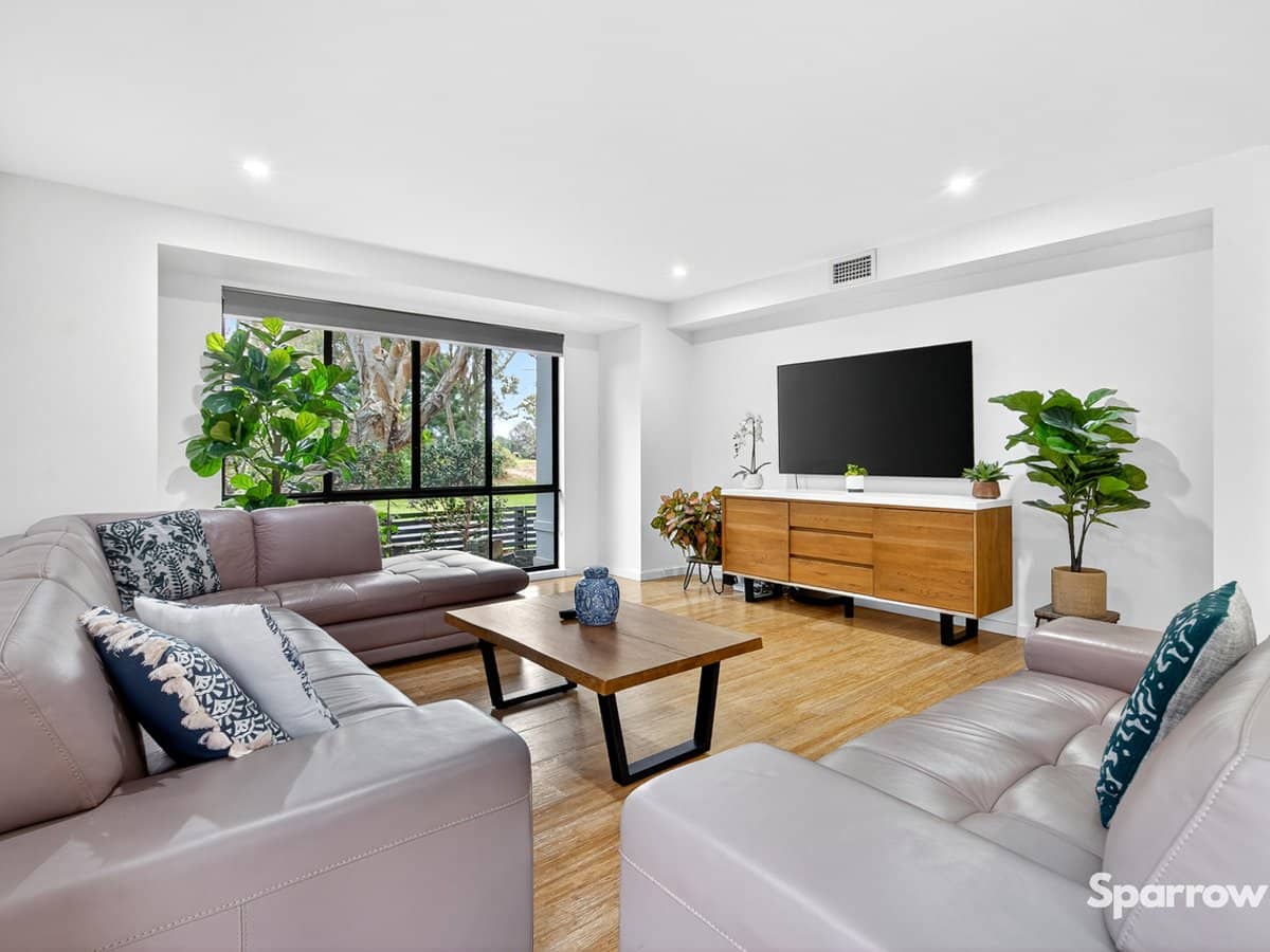 129 Coutts Street, BULIMBA - Thumbnail 2