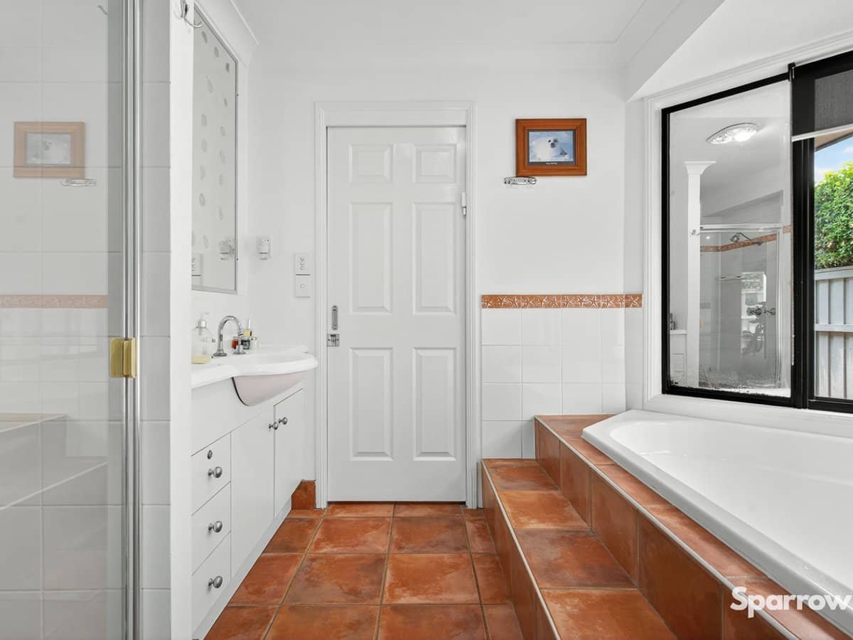 129 Coutts Street, BULIMBA - Thumbnail 13