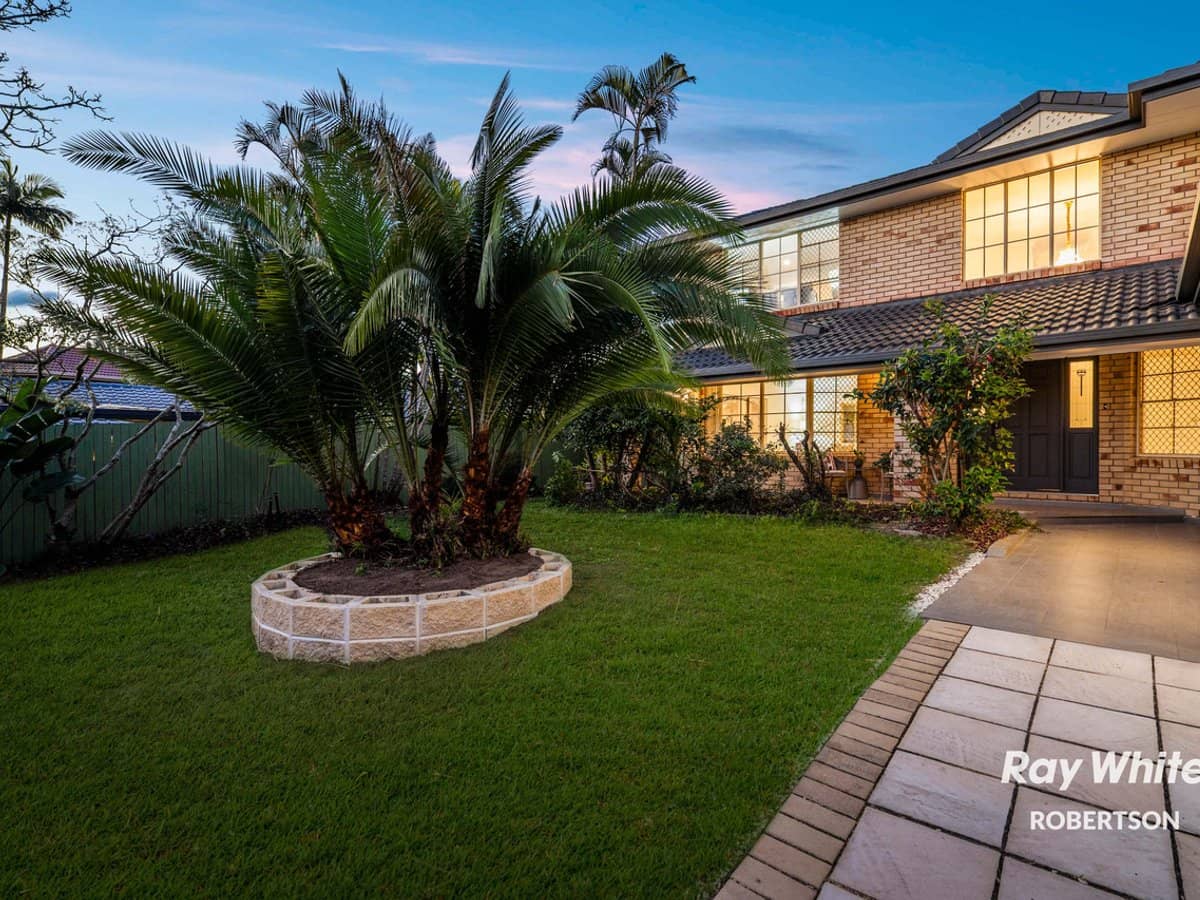 46 Honeysuckle Way, CALAMVALE - Thumbnail 2