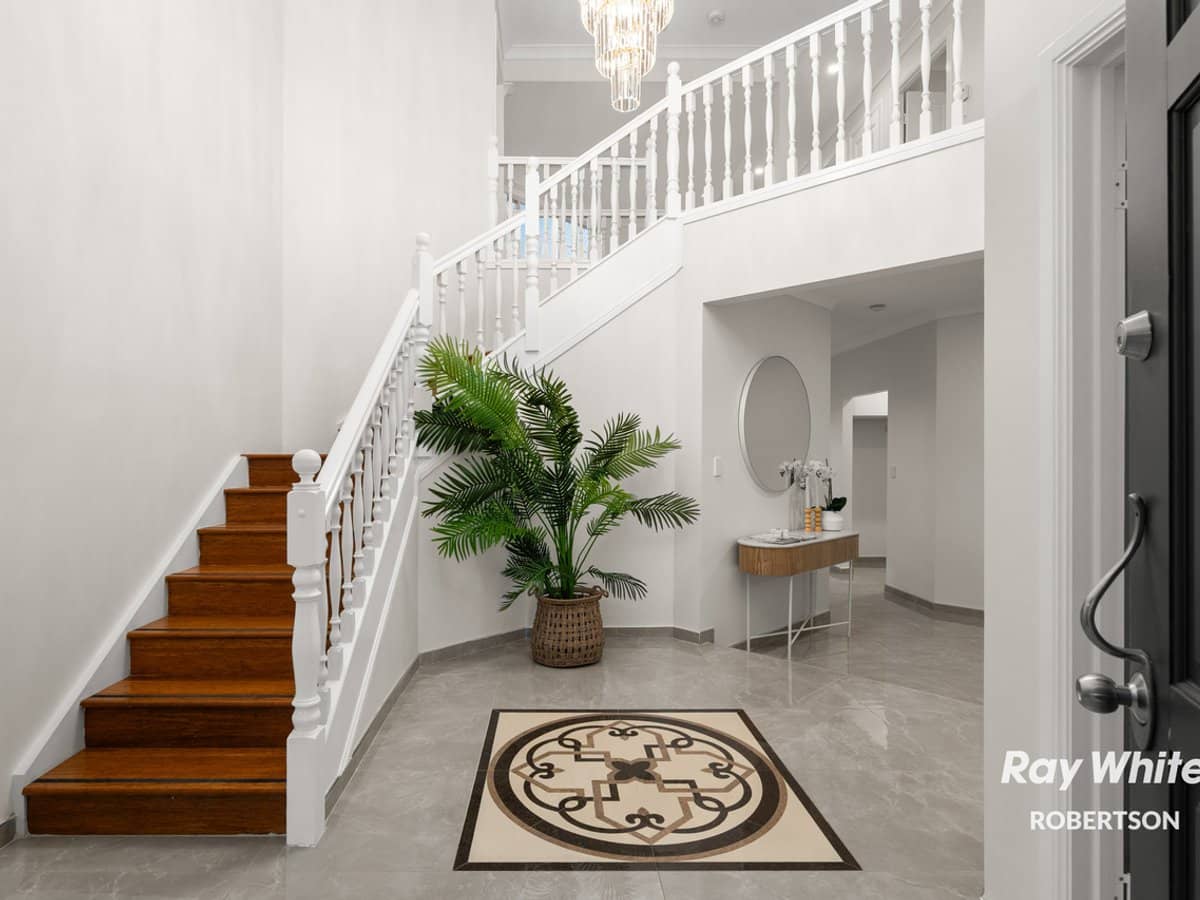 46 Honeysuckle Way, CALAMVALE - Thumbnail 3