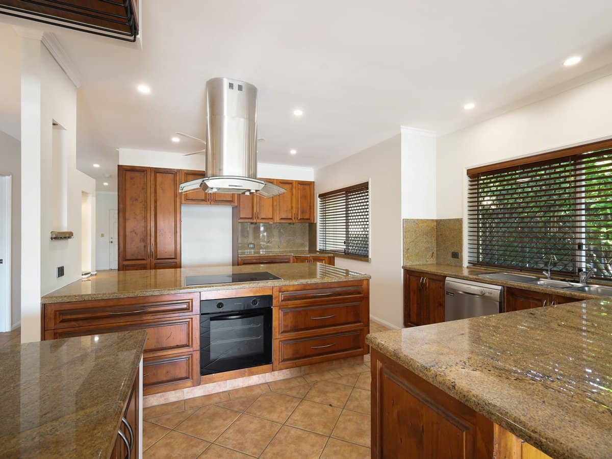 196 Mariners Drive West, TWEED HEADS - Thumbnail 8