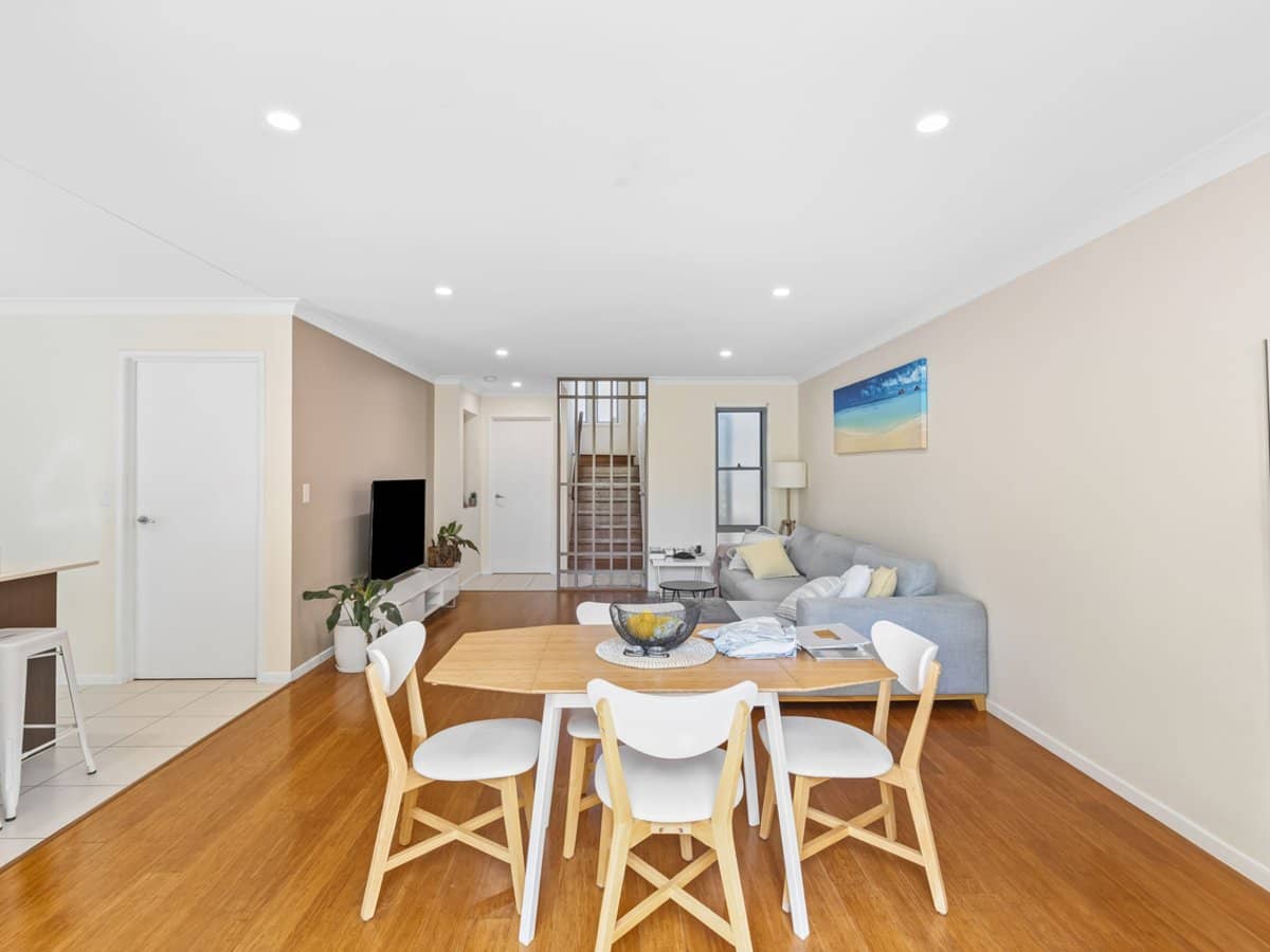 1 Belongil Street, Pacific Pines - Thumbnail 4