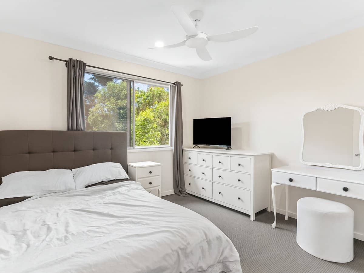 1 Belongil Street, Pacific Pines - Thumbnail 6