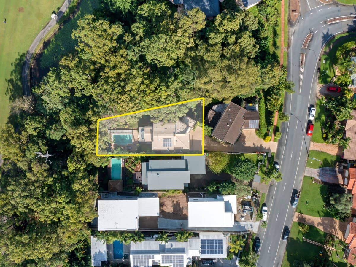 342 Ron Penhaligon Way, ROBINA - Thumbnail 2